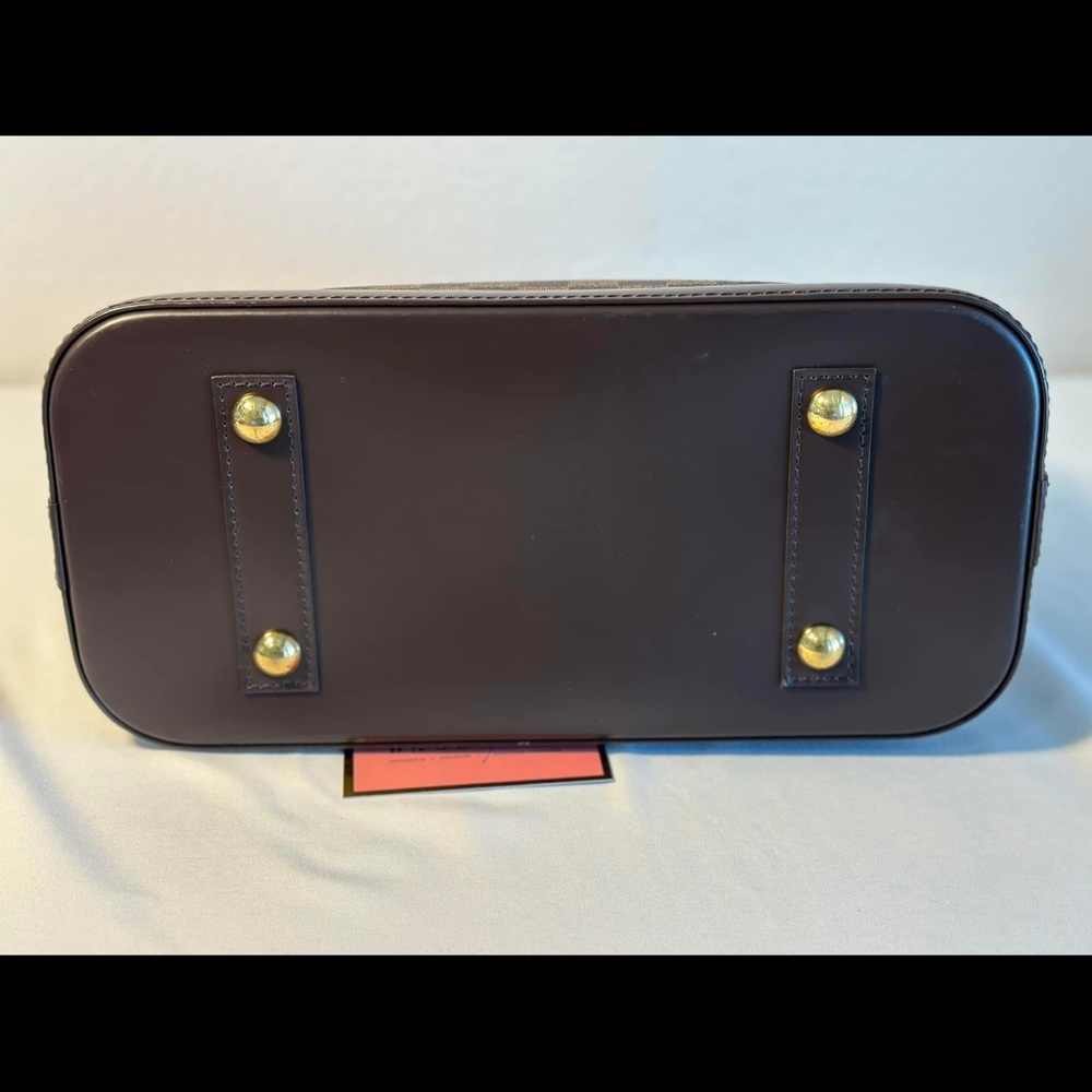 Time For A Change In Bag Style For Me. - image 3